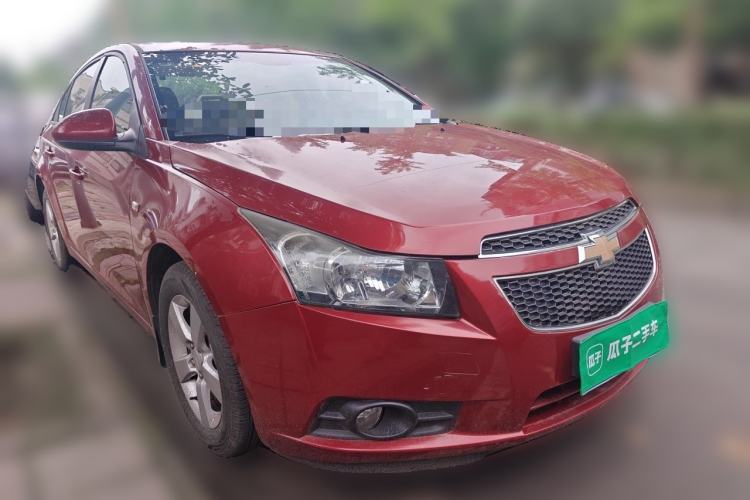 Used Chevrolet Cruze 2013 1.6L SE MT Front Right 45 Deg