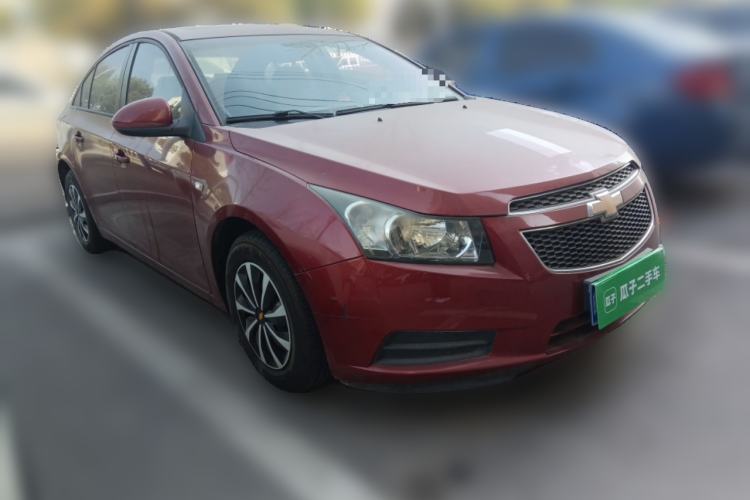 Used Chevrolet Cruze 2013 1.6L SL Sunroof Edition MT Front Right 45 Deg