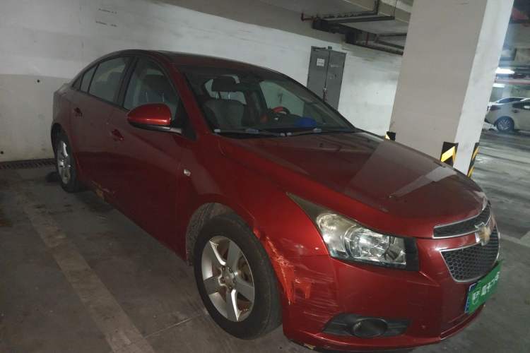 Used Chevrolet Cruze 2013 1.8L SE AT Front Right 45 Deg