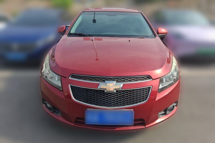 Used Chevrolet Cruze 2013 Hatchback 1.6L Automatic Luxury Model Front