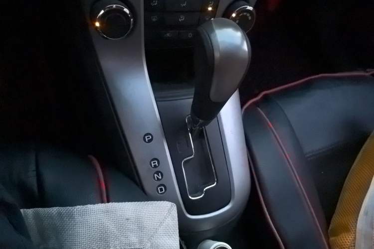 Used Chevrolet Cruze 2013 1.6L SL Grand Edition Automatic Gear Lever