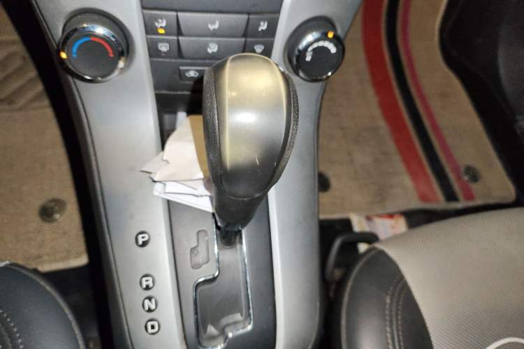 Used Chevrolet Cruze 2013 1.6L SL Grand Edition Automatic Gear Lever