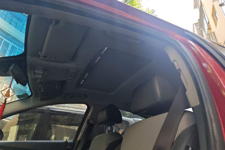 Used Chevrolet Cruze 2013 1.6L SE MT Headliner
