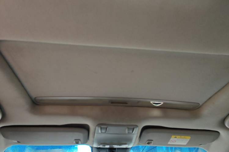Used Chevrolet Cruze 2013 1.6L SE MT Headliner