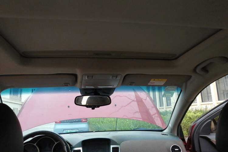 Used Chevrolet Cruze 2013 Hatchback 1.6L Automatic Luxury Model Headliner