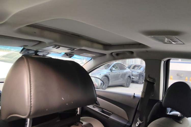 Used Chevrolet Cruze 2013 1.6L SL Grand Edition Automatic Headliner