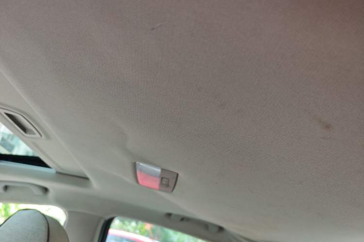 Used Chevrolet Cruze 2013 1.6L SE MT Headliner