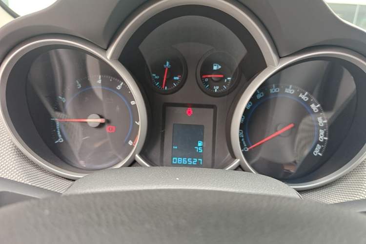 Used Chevrolet Cruze 2013 1.6L SE MT Instrument Cluster