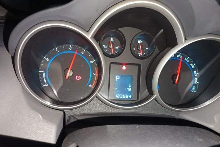 Used Chevrolet Cruze 2013 1.6L SL Grand Edition Automatic Instrument Cluster