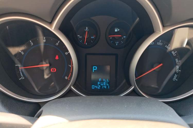 Used Chevrolet Cruze 2013 1.8L SE AT Instrument Cluster