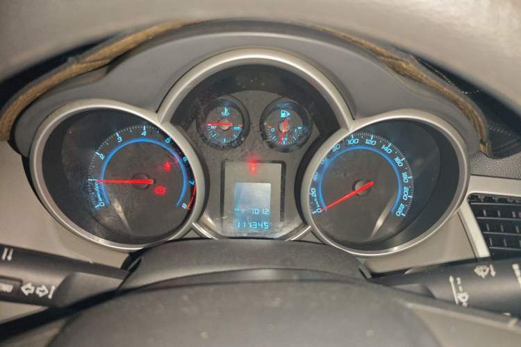 Used Chevrolet Cruze 2013 1.6L SL MT Instrument Cluster