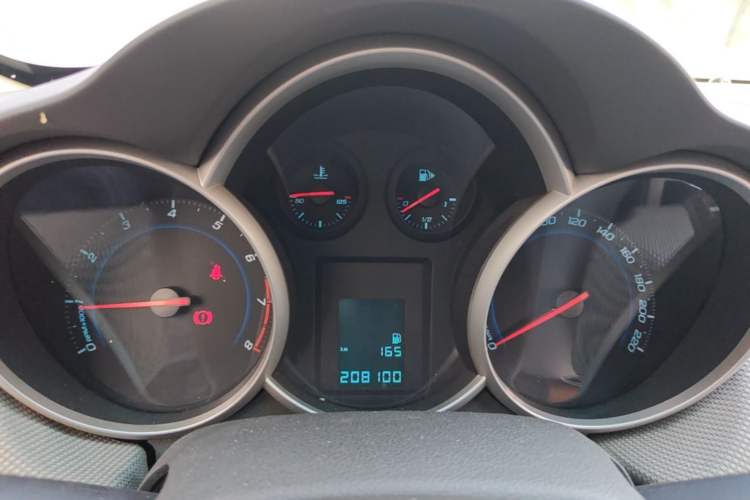 Used Chevrolet Cruze 2013 1.6L SE MT Instrument Cluster
