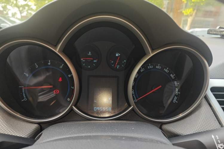 Used Chevrolet Cruze 2013 1.6L SE MT Instrument Cluster