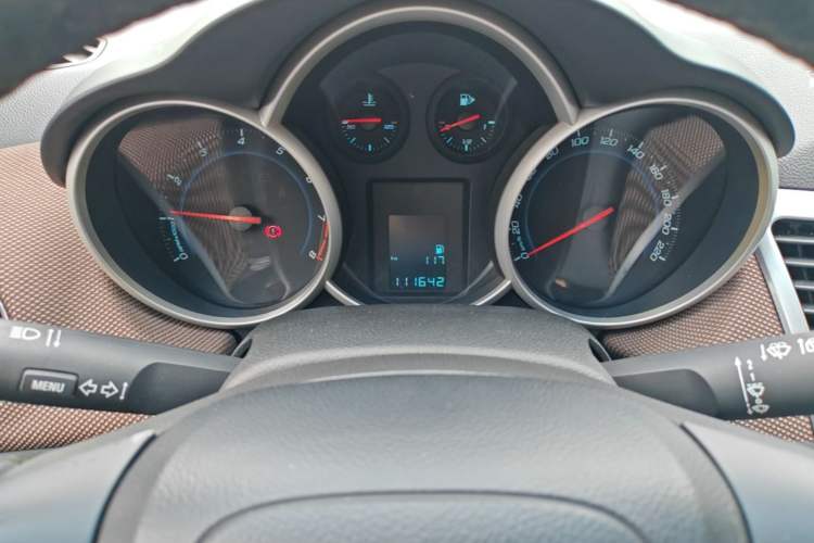Used Chevrolet Cruze 2013 Hatchback 1.6L Manual Luxury Model Instrument Cluster
