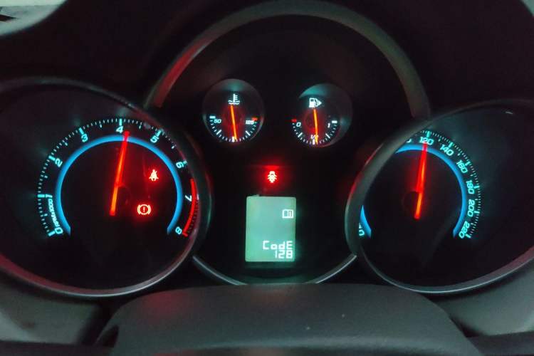 Used Chevrolet Cruze 2013 1.6L SL MT Instrument Cluster