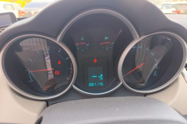Used Chevrolet Cruze 2013 1.6L SE MT Instrument Cluster