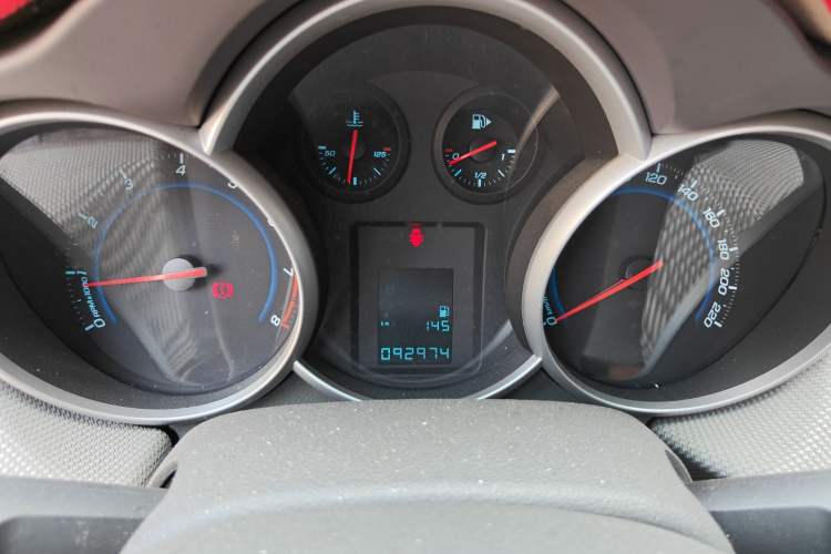 Used Chevrolet Cruze 2013 1.6L SE WTCC Edition MT Instrument Cluster