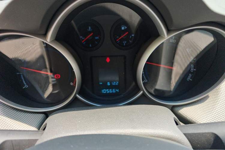 Used Chevrolet Cruze 2013 1.6L SE MT Instrument Cluster