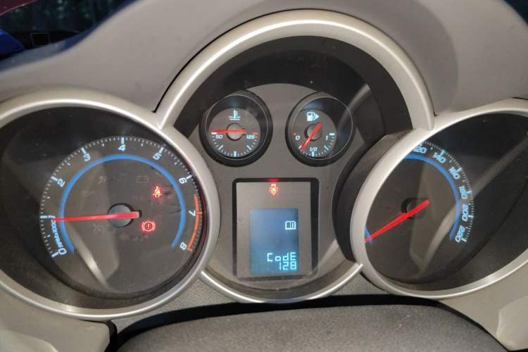 Used Chevrolet Cruze 2013 1.6L SL MT Instrument Cluster