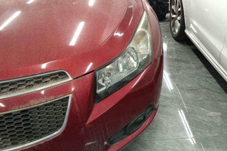 Used Chevrolet Cruze 2013 Hatchback 1.6L Automatic Luxury Model Left Front Headlight