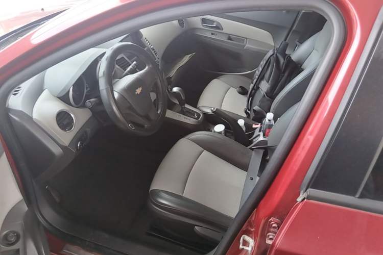 Used Chevrolet Cruze 2013 1.6L SL Grand Edition Automatic Left Front Seat
