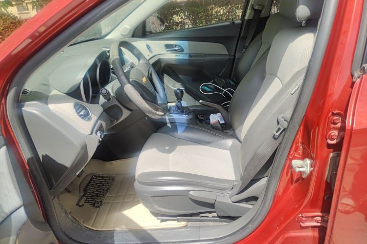 Used Chevrolet Cruze 2013 1.6L SL Grand Edition Manual Transmission Left Front Seat