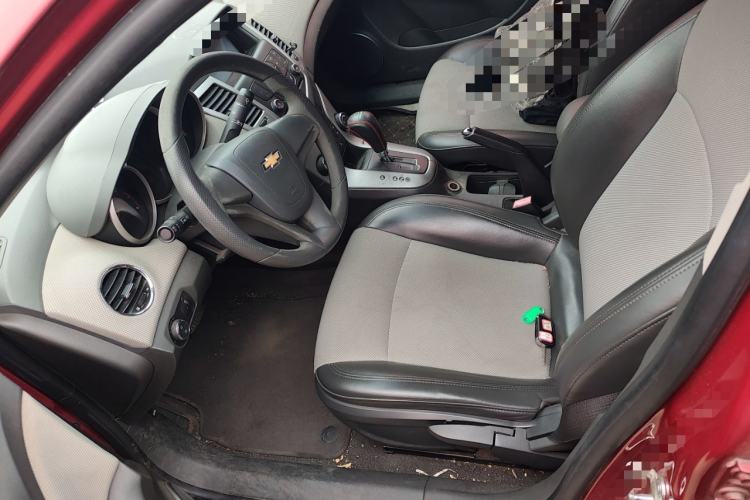 Used Chevrolet Cruze 2013 1.6L SE AT Left Front Seat