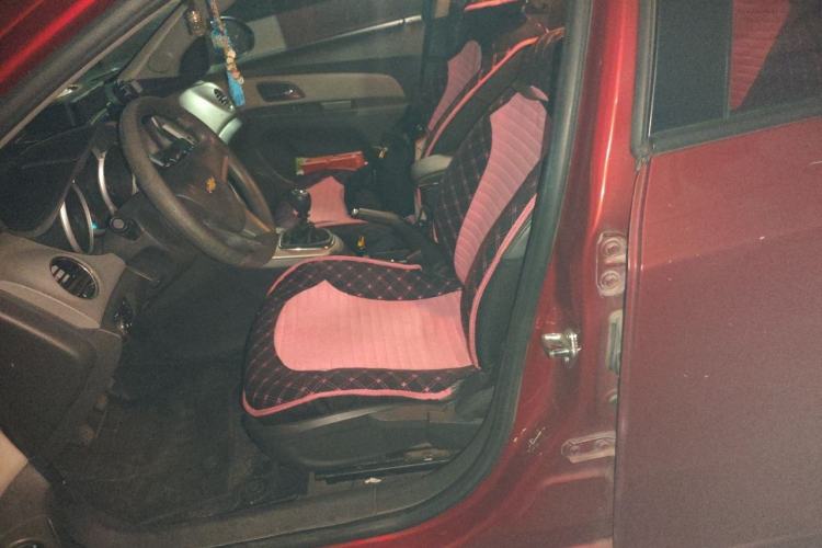 Used Chevrolet Cruze 2013 1.6L SL MT Left Front Seat