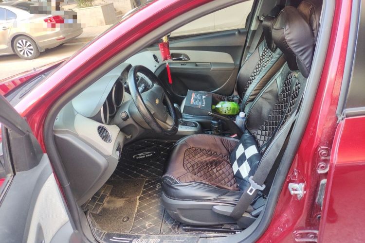 Used Chevrolet Cruze 2013 1.8L SE AT Left Front Seat