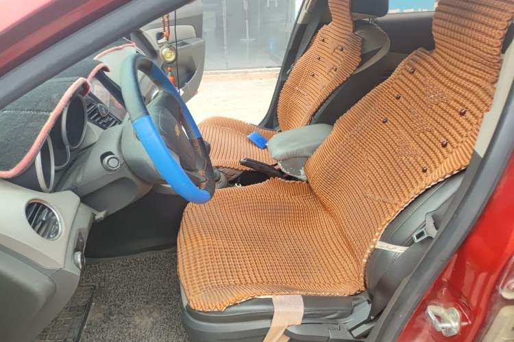 Used Chevrolet Cruze 2013 1.6L SL MT Left Front Seat