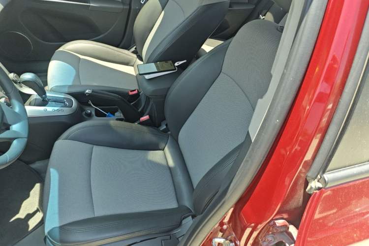Used Chevrolet Cruze 2013 1.8L SE AT Left Front Seat