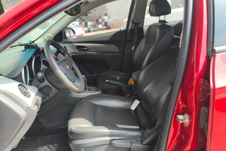 Used Chevrolet Cruze 2013 1.8L SE AT Left Front Seat