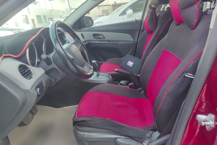 Used Chevrolet Cruze 2013 1.8L SE AT Left Front Seat