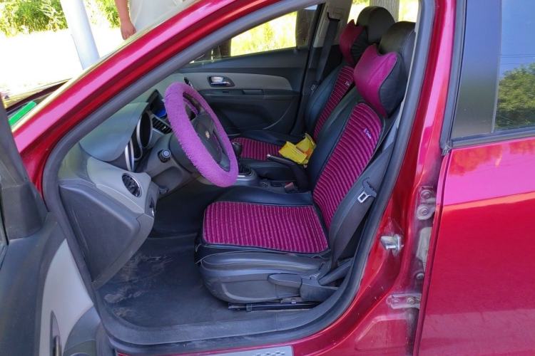 Used Chevrolet Cruze 2013 1.6L SL MT Left Front Seat