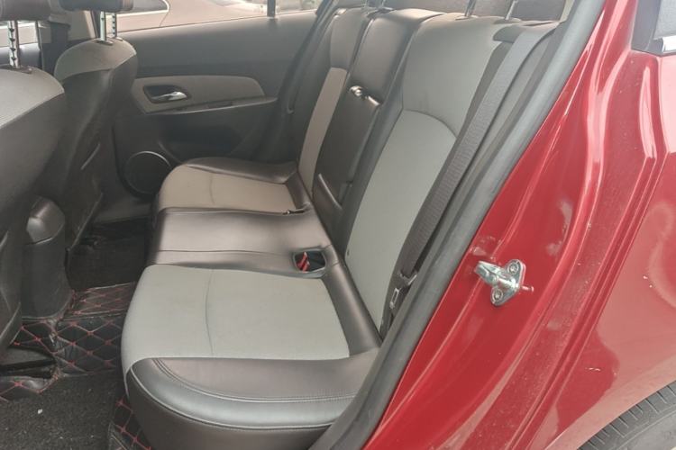 Used Chevrolet Cruze 2013 1.6L SE MT Left Rear Seat