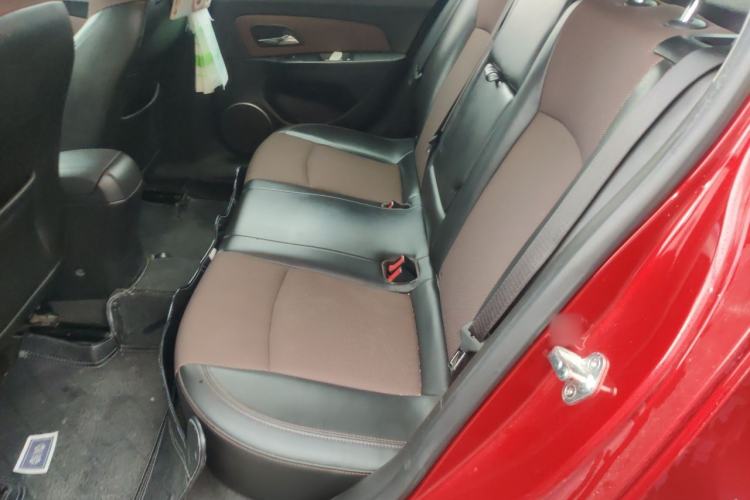 Used Chevrolet Cruze 2013 Hatchback 1.6L Manual Luxury Model Left Rear Seat