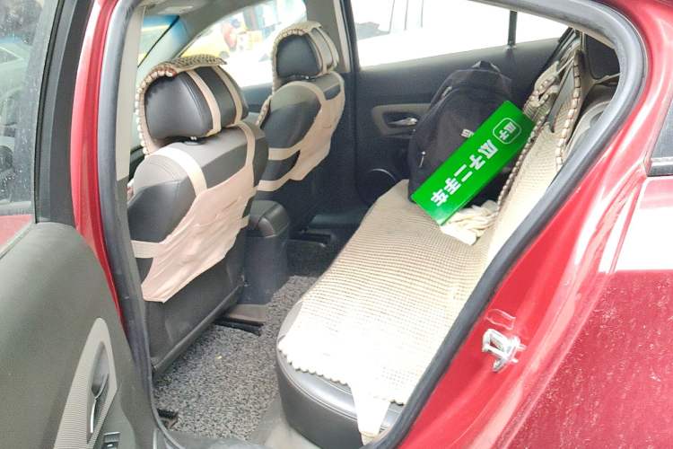 Used Chevrolet Cruze 2013 1.6L SE MT Left Rear Seat