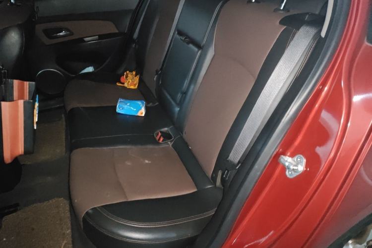 Used Chevrolet Cruze 2013 Hatchback 1.6L Manual Luxury Model Left Rear Seat
