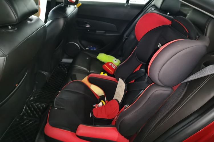 Used Chevrolet Cruze 2013 1.8L SX AT Left Rear Seat