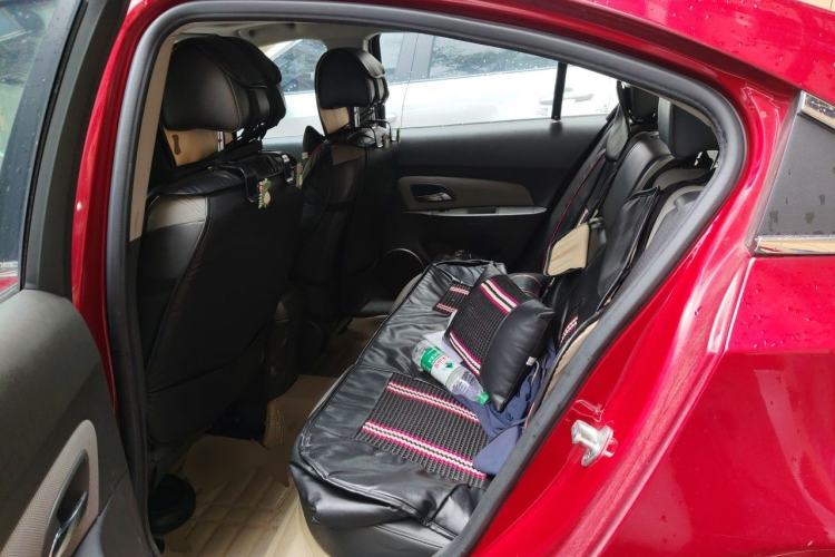 Used Chevrolet Cruze 2013 1.8L SE AT Left Rear Seat