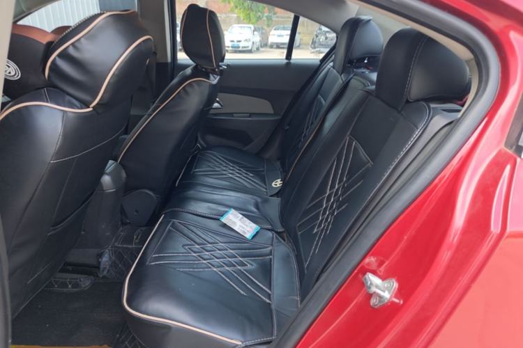 Used Chevrolet Cruze 2013 1.6L SE MT Left Rear Seat