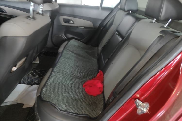 Used Chevrolet Cruze 2013 1.8L SE AT Left Rear Seat