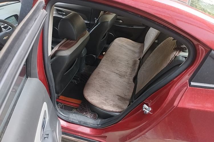 Used Chevrolet Cruze 2013 1.8L SE AT Left Rear Seat
