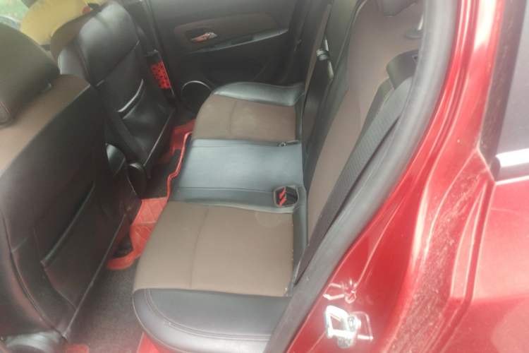 Used Chevrolet Cruze 2013 Hatchback 1.6L Automatic Luxury Model Left Rear Seat