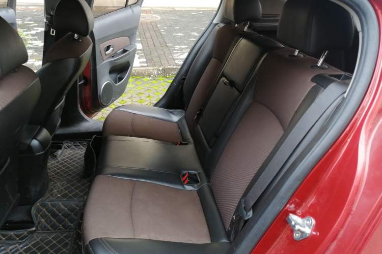 Used Chevrolet Cruze 2013 Hatchback 1.6L Automatic Luxury Model Left Rear Seat