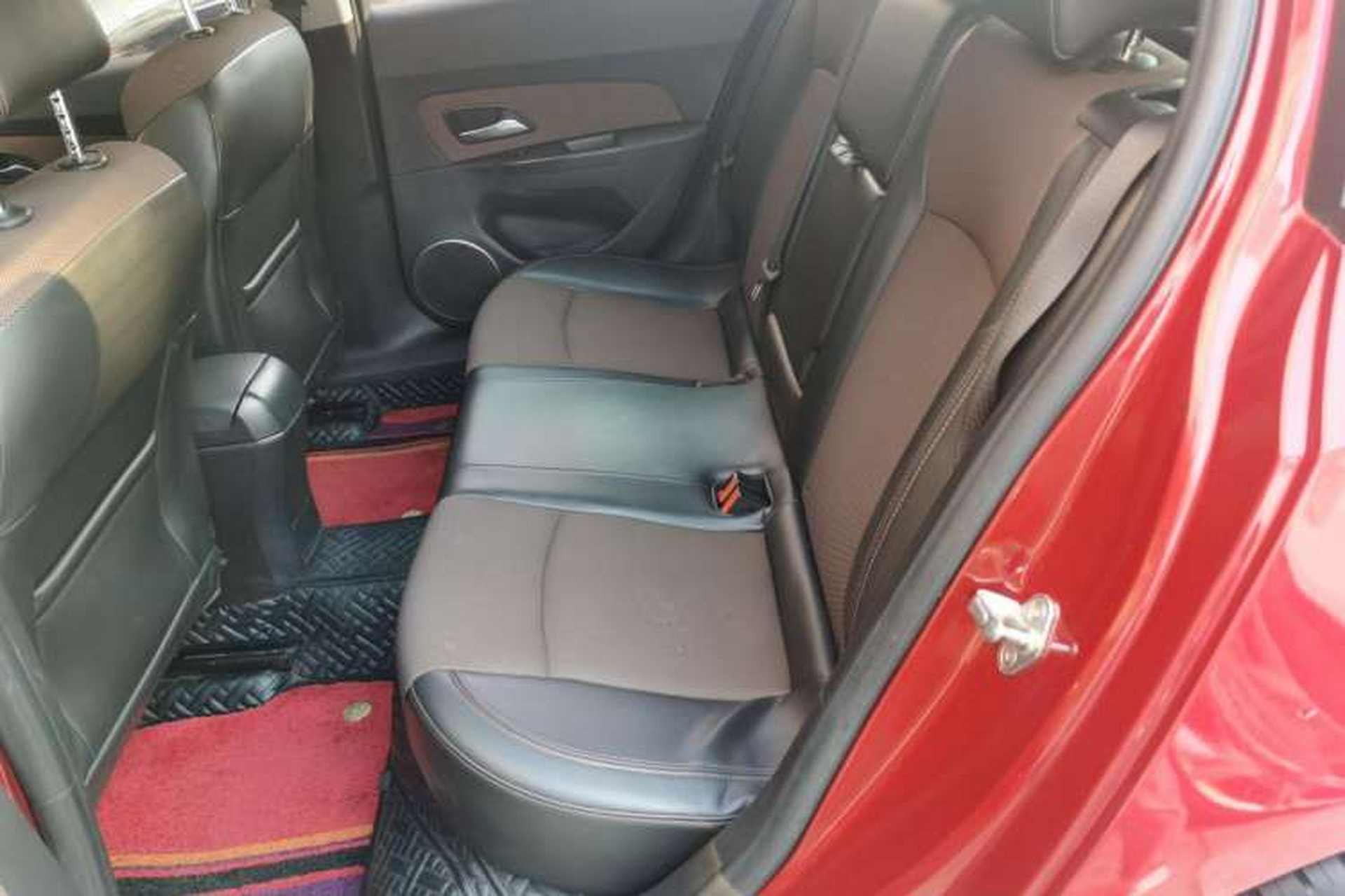 Used Chevrolet Cruze 2013 Hatchback 1.6L Manual Luxury Model Left Rear Seat