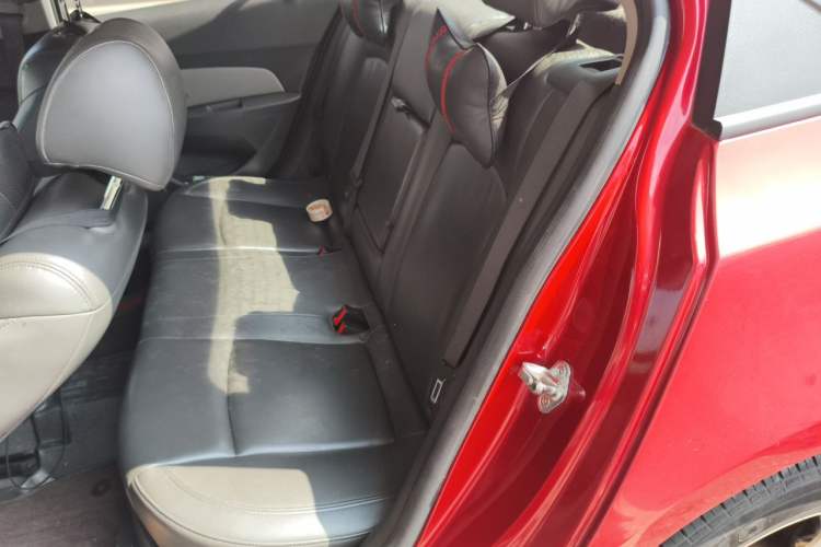 Used Chevrolet Cruze 2013 1.8L SE AT Left Rear Seat