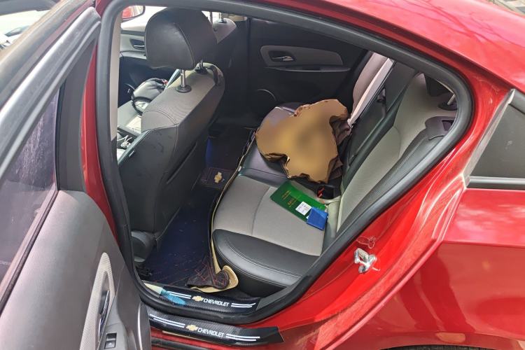 Used Chevrolet Cruze 2013 1.8L SE AT Left Rear Seat