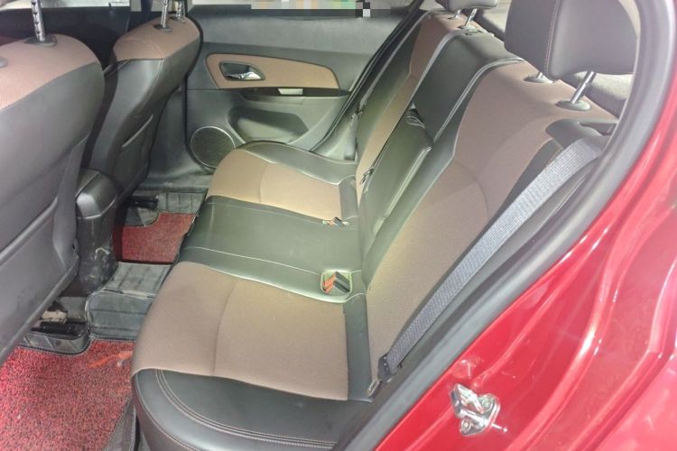 Used Chevrolet Cruze 2013 Hatchback 1.6L Manual Luxury Model Left Rear Seat