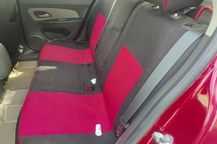 Used Chevrolet Cruze 2013 1.8L SE AT Left Rear Seat